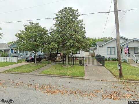 Avenue R, GALVESTON, TX 77551