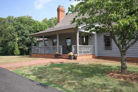 Colonel Lee, MARTINSVILLE, VA 24112