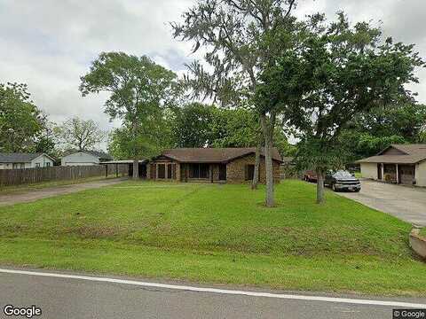 Hollychase, CLUTE, TX 77531