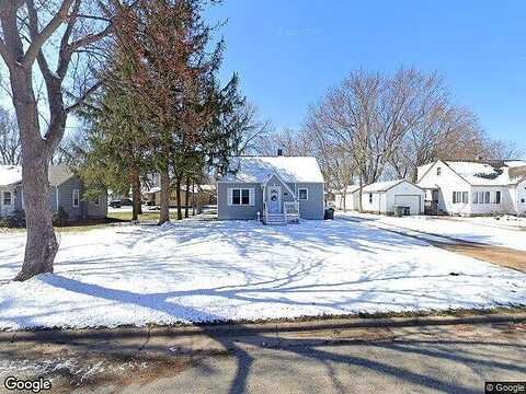 5Th, HUTCHINSON, MN 55350