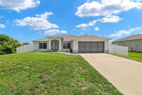 24Th, LEHIGH ACRES, FL 33976