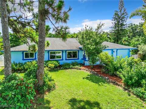 Lost Woods, BONITA SPRINGS, FL 34135