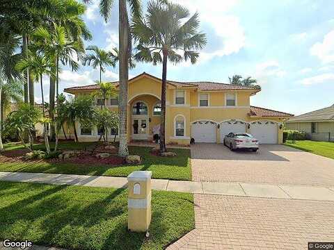7Th, PEMBROKE PINES, FL 33029