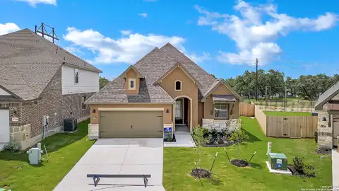 Dunvegan, BULVERDE, TX 78163