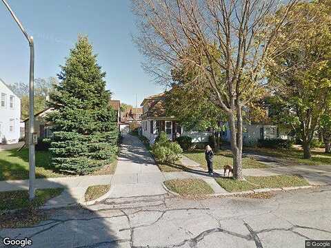 90Th, MILWAUKEE, WI 53214
