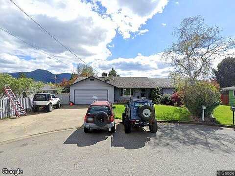 Adele, GRANTS PASS, OR 97526