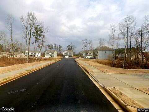 Betty Jo, DAWSONVILLE, GA 30534