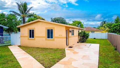 24Th, WEST PARK, FL 33023
