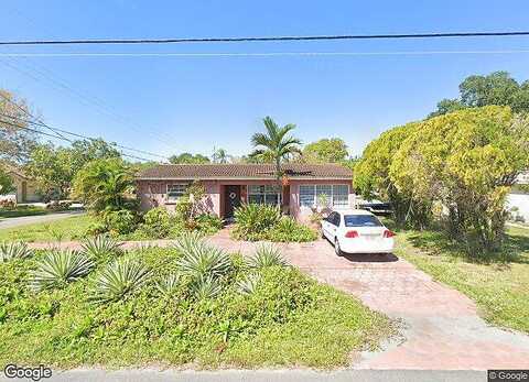 7Th, HALLANDALE BEACH, FL 33009