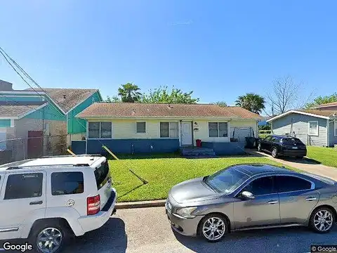 Avenue Q 1/2, GALVESTON, TX 77551