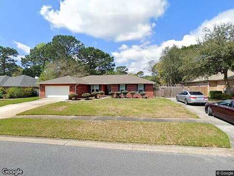 Hillcrest, SHALIMAR, FL 32579