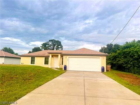 Mcarthur, LEHIGH ACRES, FL 33974