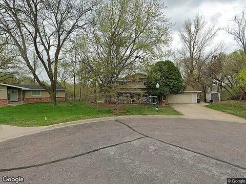 Robin, WACONIA, MN 55387