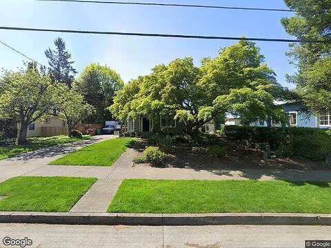 61St, PORTLAND, OR 97215