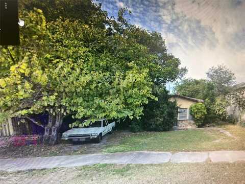 31St, SAINT PETERSBURG, FL 33714