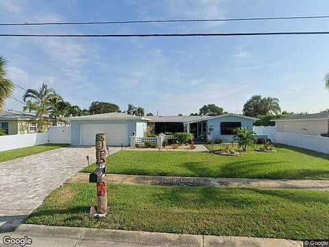 Penguin, SATELLITE BEACH, FL 32937