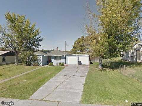 Loop, MOSES LAKE, WA 98837
