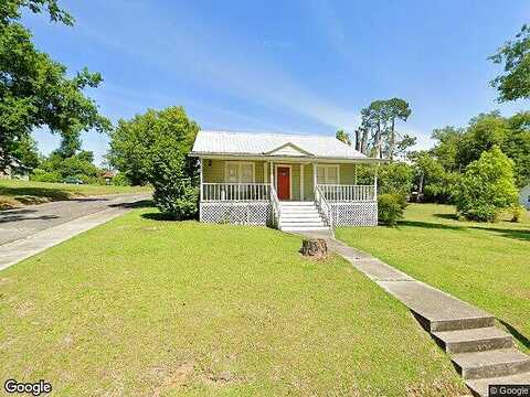 Sylvia, MARIANNA, FL 32446