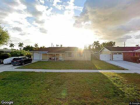 Davis, PALM SPRINGS, FL 33461