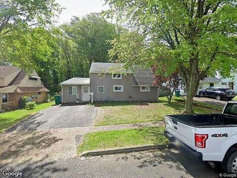 Roundwood, LEVITTOWN, PA 19055