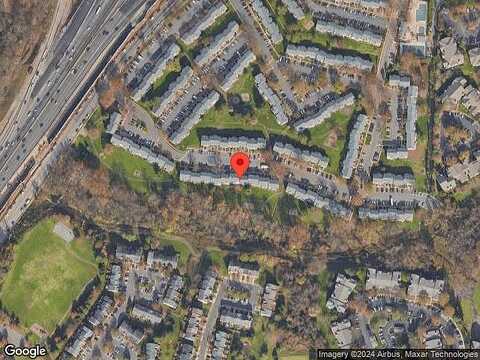 Golden Oak, CENTREVILLE, VA 20121