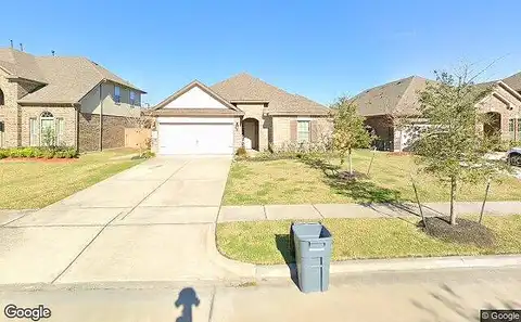 Yaletzi, LEAGUE CITY, TX 77573