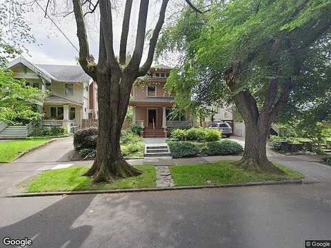41St, PORTLAND, OR 97212