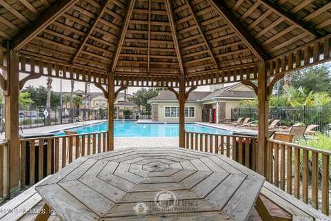 Snowy Canyon Dr, Jacksonville, FL 32256