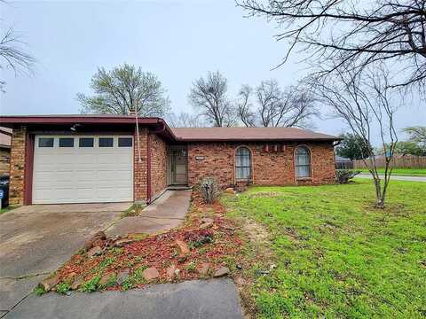 Fallbrook, FORT WORTH, TX 76120