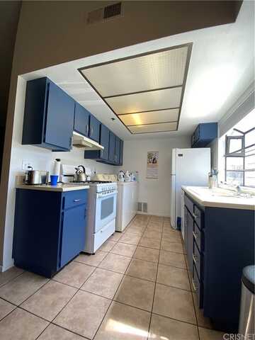 15Th St E, Lancaster, CA 93535