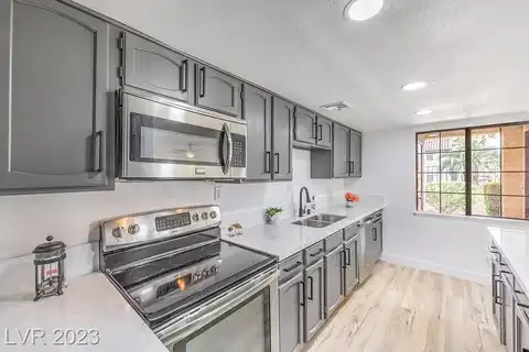Gannet Cir, Las Vegas, NV 89103