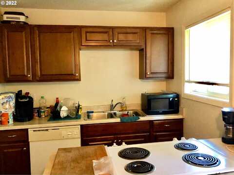 Se 62Nd Ave, Portland, OR 97206