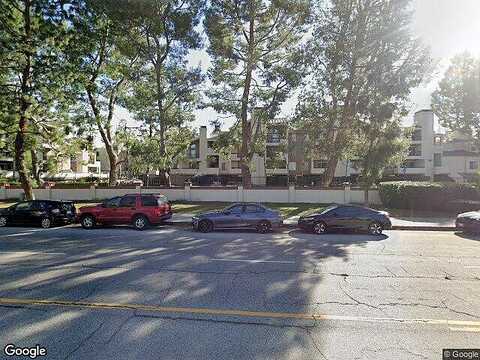 Burbank Blvd, Woodland Hills, CA 91367