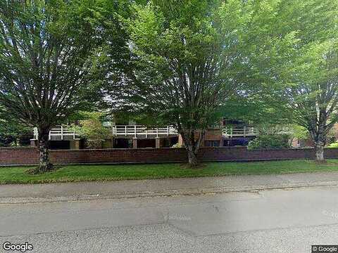 Ne Sacramento St, Portland, OR 97230