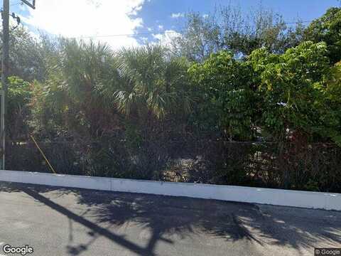 Equestrian Cir, Fort Myers, FL 33907