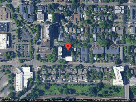 Ne 17Th Ave, Portland, OR 97232
