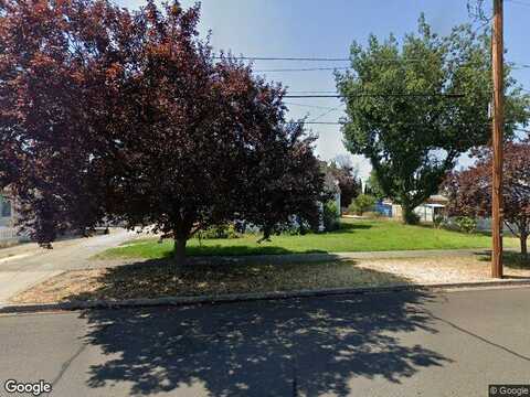 Maple, MEDFORD, OR 97501
