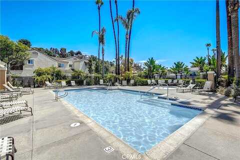 Chandon, LAGUNA NIGUEL, CA 92677