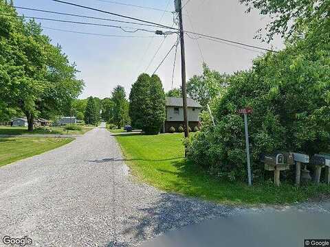 Lois, LEECHBURG, PA 15656