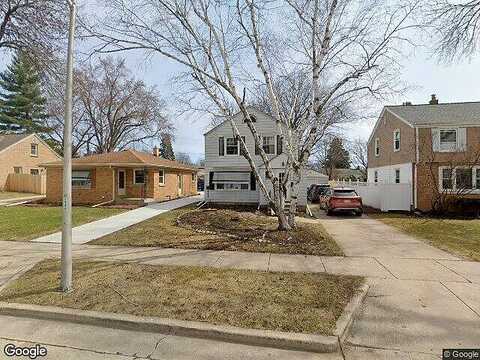 95Th, MILWAUKEE, WI 53227