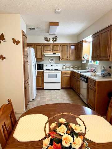 Gloucester, KERRVILLE, TX 78028