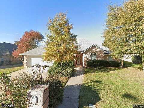 Meandering, NORTH RICHLAND HILLS, TX 76182