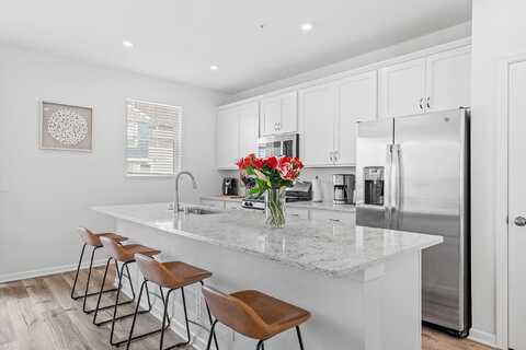 Roselyn, VICTORIA, MN 55386