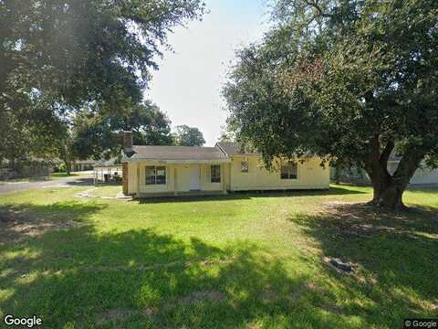 N 9Th St, Nederland, TX 77627