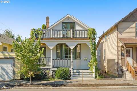 Jq Adams, OREGON CITY, OR 97045