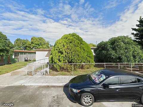 17Th, HIALEAH, FL 33010