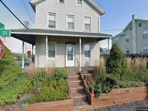 Short, HARRISBURG, PA 17113