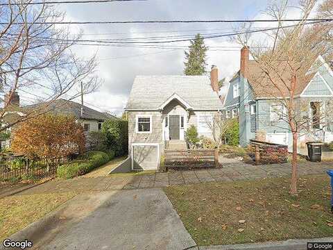 Mcgraw, SEATTLE, WA 98119