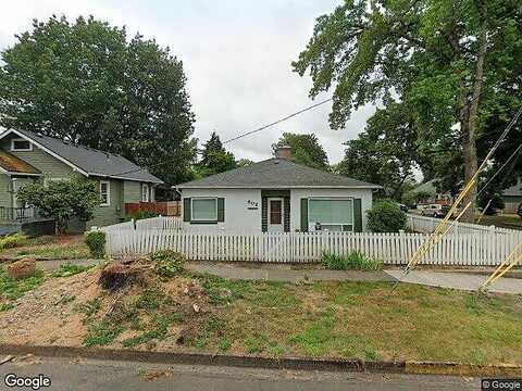 5Th, NEWBERG, OR 97132