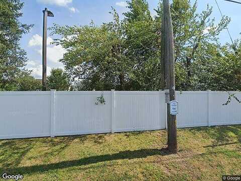 Jennifer, LEVITTOWN, PA 19057